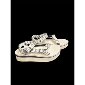 Teva Flatform Universal Chara bright white platform sandals women’s size 9